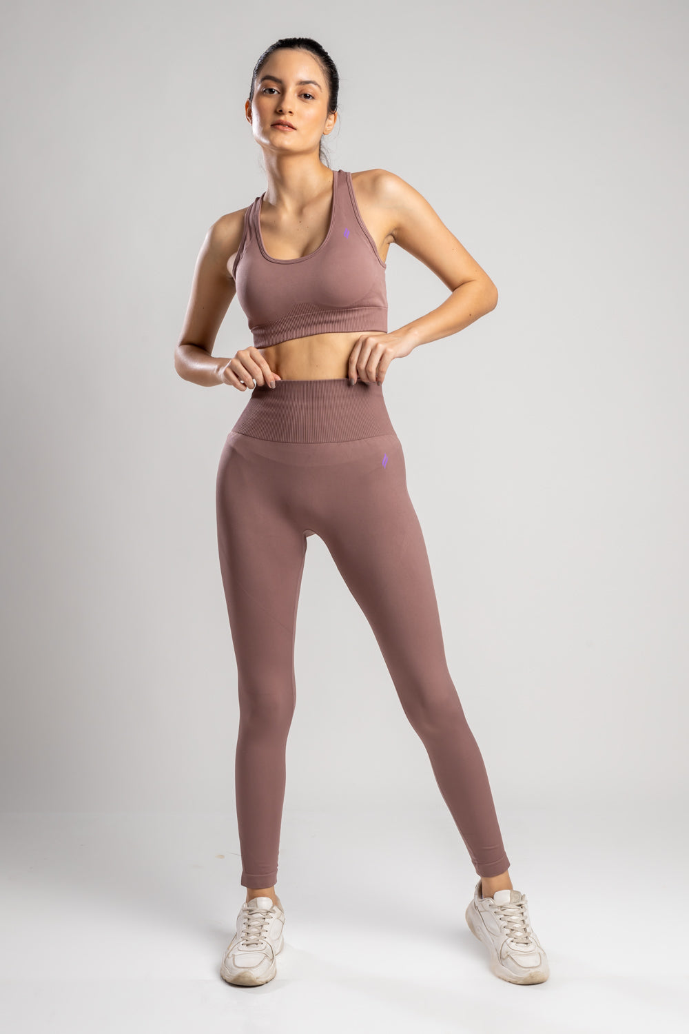 Structured Seamless Contour Ribbed Leggings | boohoo